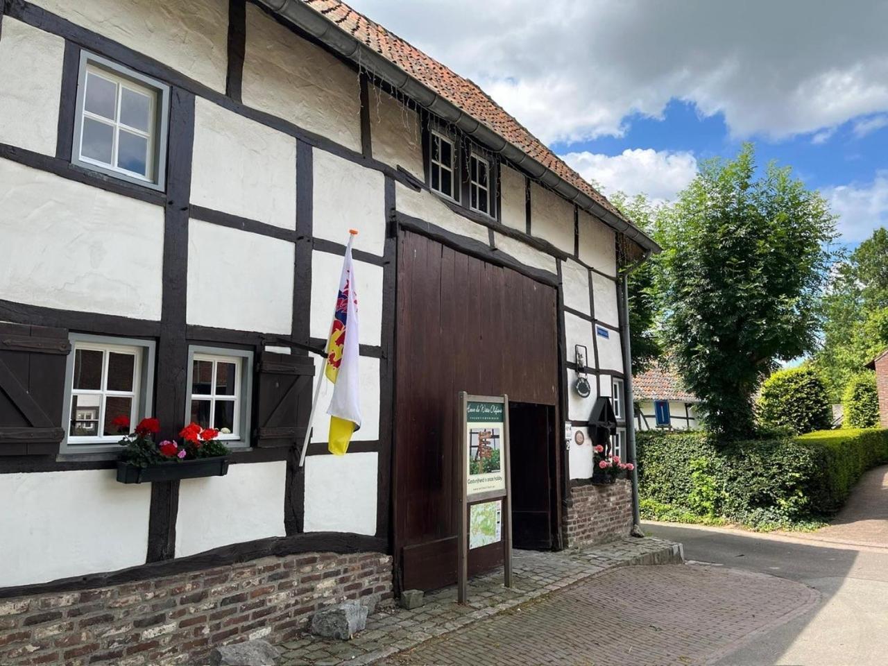 Vakantiewoningen 'Hoeve De Witte Olifant' Noorbeek Eksteriør billede